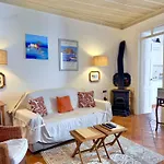 Casa Do Patio By Junto Ao Mar 펜션