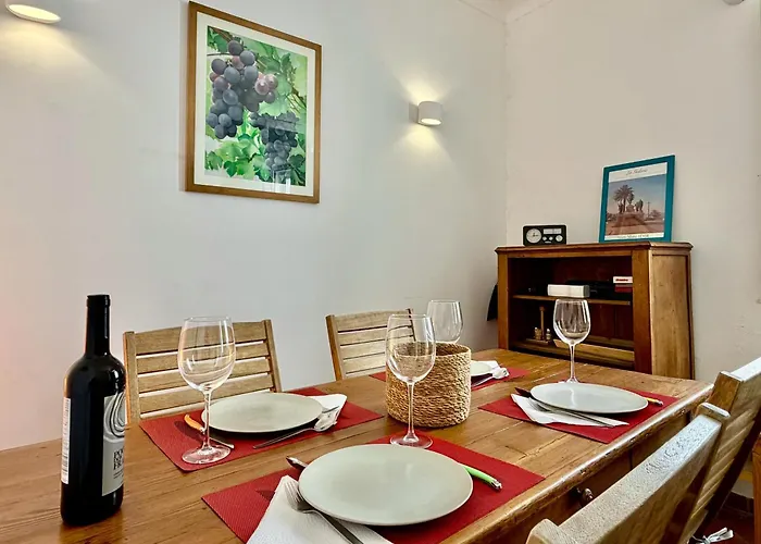 Casa Do Patio By Junto Ao Mar
