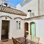 Дом отдыха Casa Do Patio By Junto Ao Mar