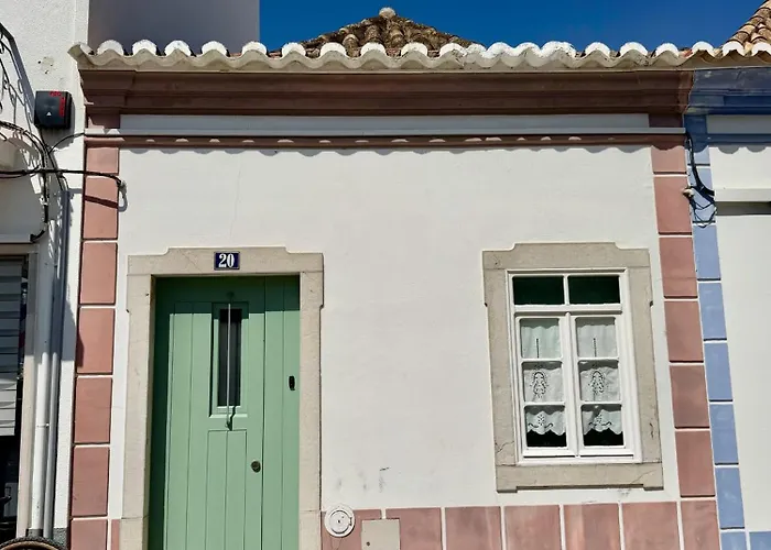 Casa Do Patio By Junto Ao Mar