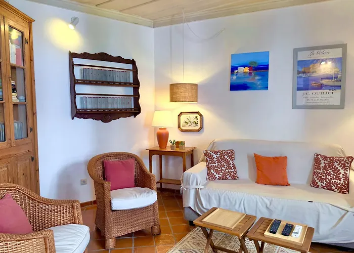 Casa Do Patio By Junto Ao Mar