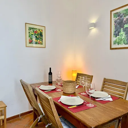 Casa Do Patio By Junto Ao Mar