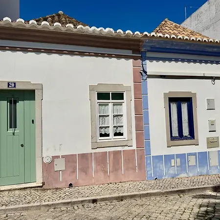 Casa Do Patio By Junto Ao Mar